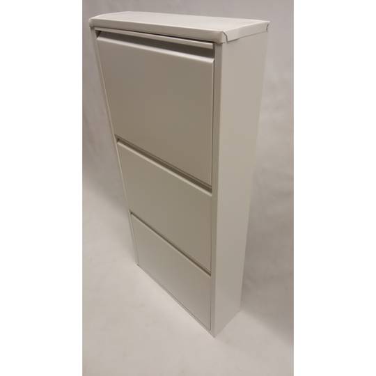 Sapateira metálica com 3 compartimentos brancos