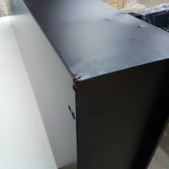 Sapateira de metal com 5 compartimentos pretos