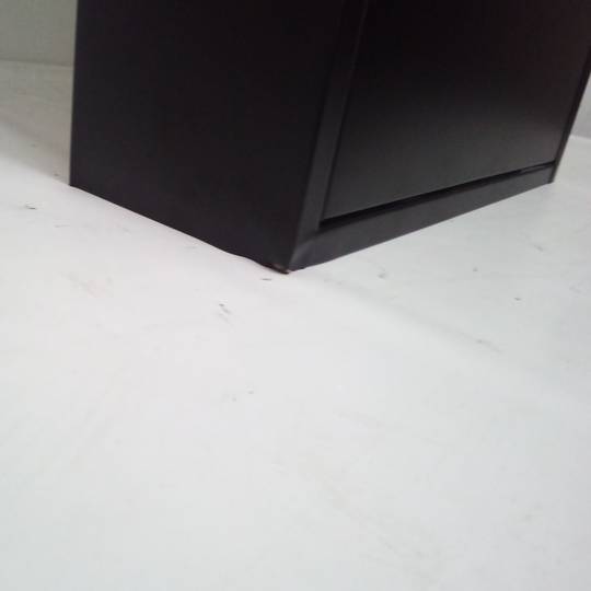 Scarpiera in metallo con 4 scomparti neri