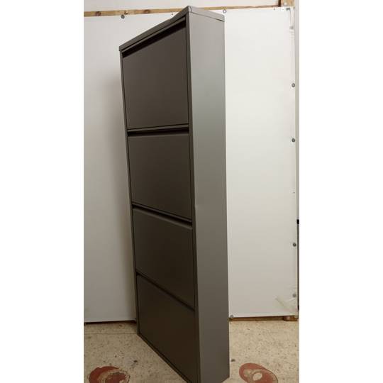 Étagère à chaussures métallique avec 4 compartiments gris foncé