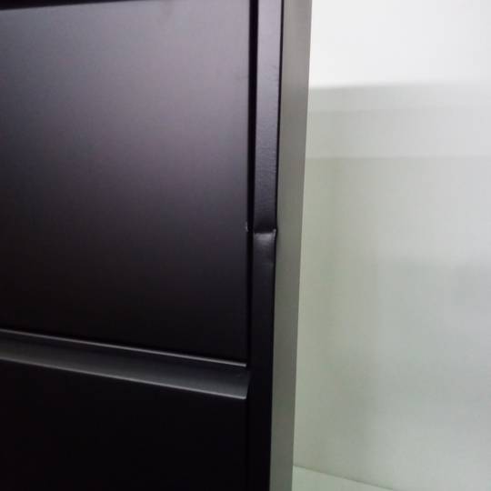 Zapatero metálico con 3 compartimentos negro