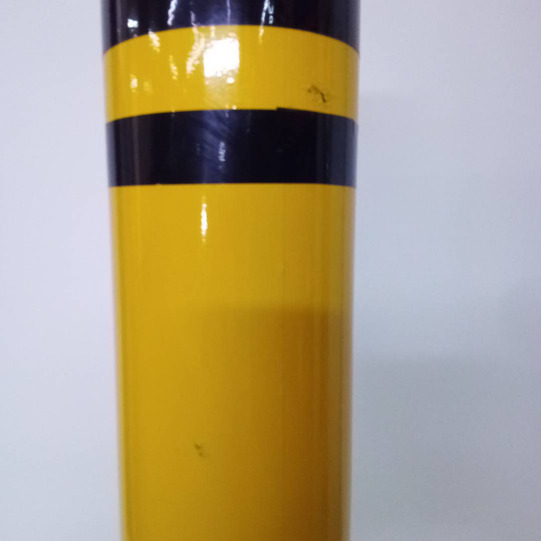 Poste de amarração em aço com base pregada amarela 110x1000mm