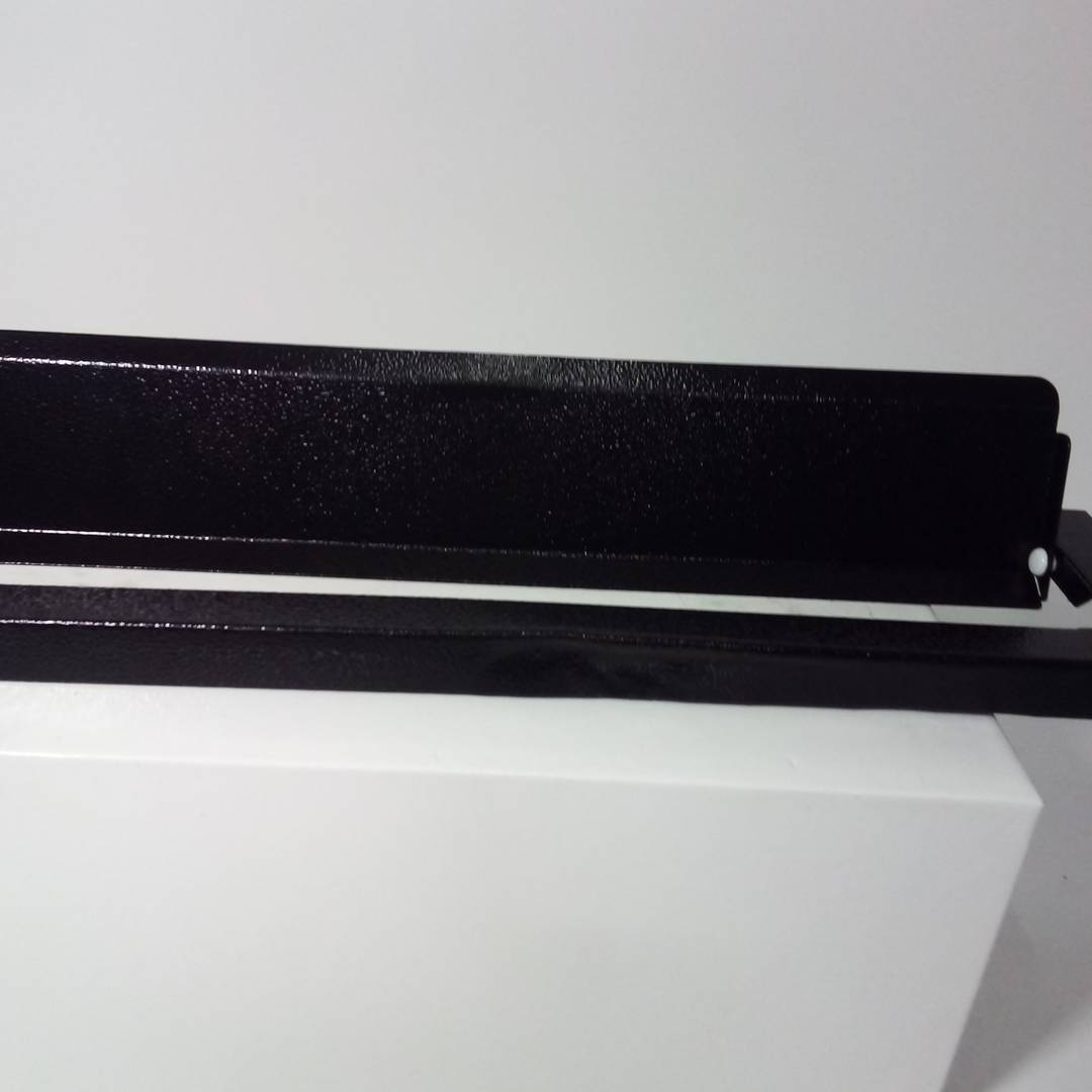 Skrzynki pocztowe do drzwi i ogrodzeń ze stali czarnej