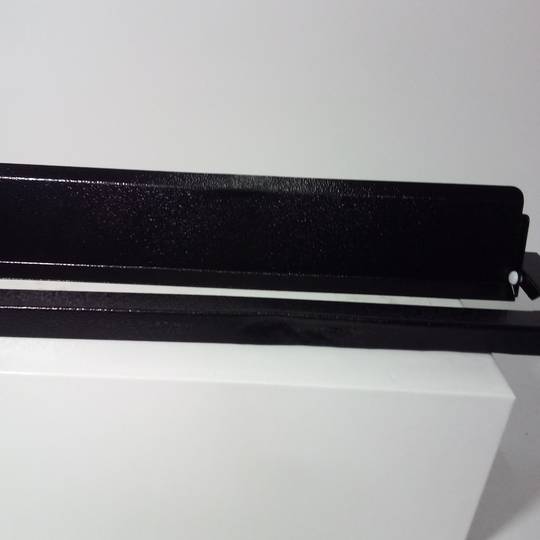 Skrzynki pocztowe do drzwi i ogrodzeń ze stali czarnej