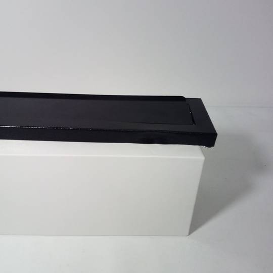 Boîtes aux lettres pour portes et clôtures en acier noir