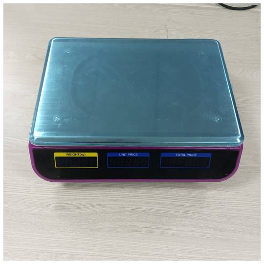 Waga biurkowa z tacą 34x24cm i wagą 30kg