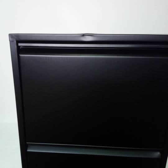 Schuhregal aus Metall mit 5 schwarzen Fächern