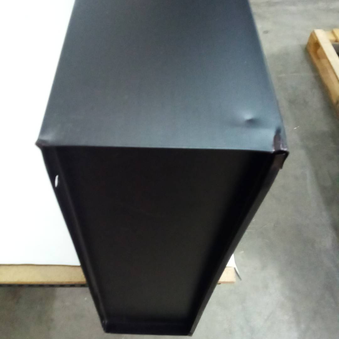 Schuhregal aus Metall mit 5 schwarzen Fächern