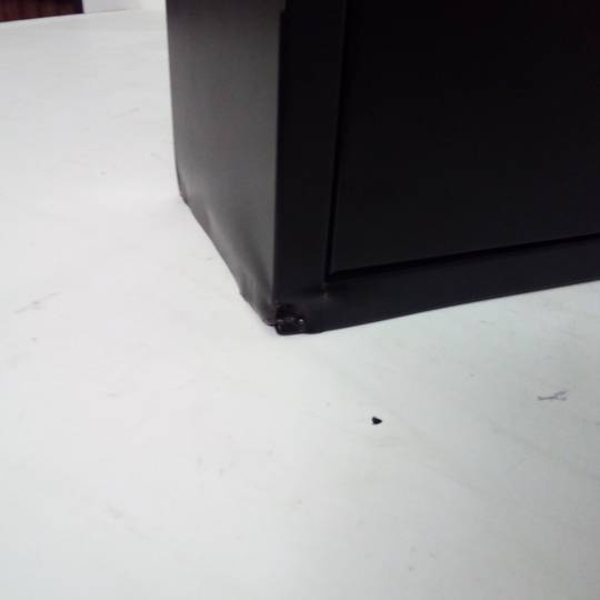 Metalen schoenenrek met 3 zwarte vakken