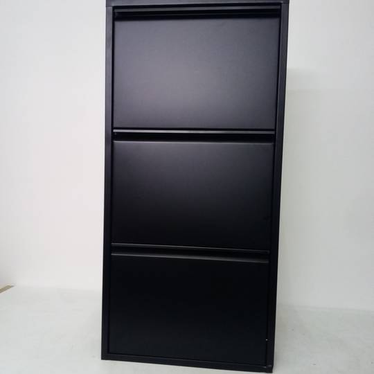 Zapatero metálico con 3 compartimentos negro