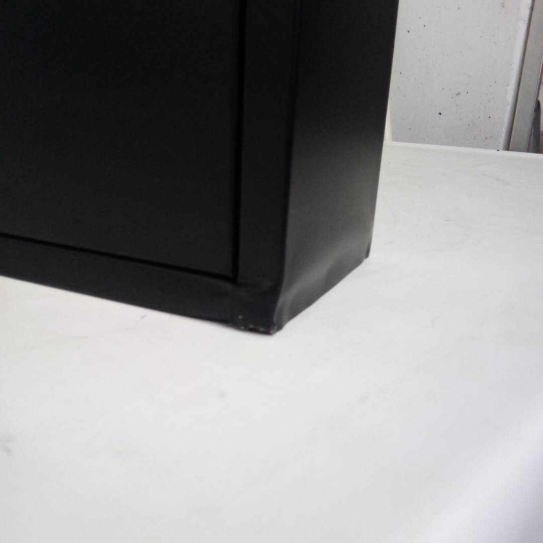 Zapatero metálico con 3 compartimentos negro