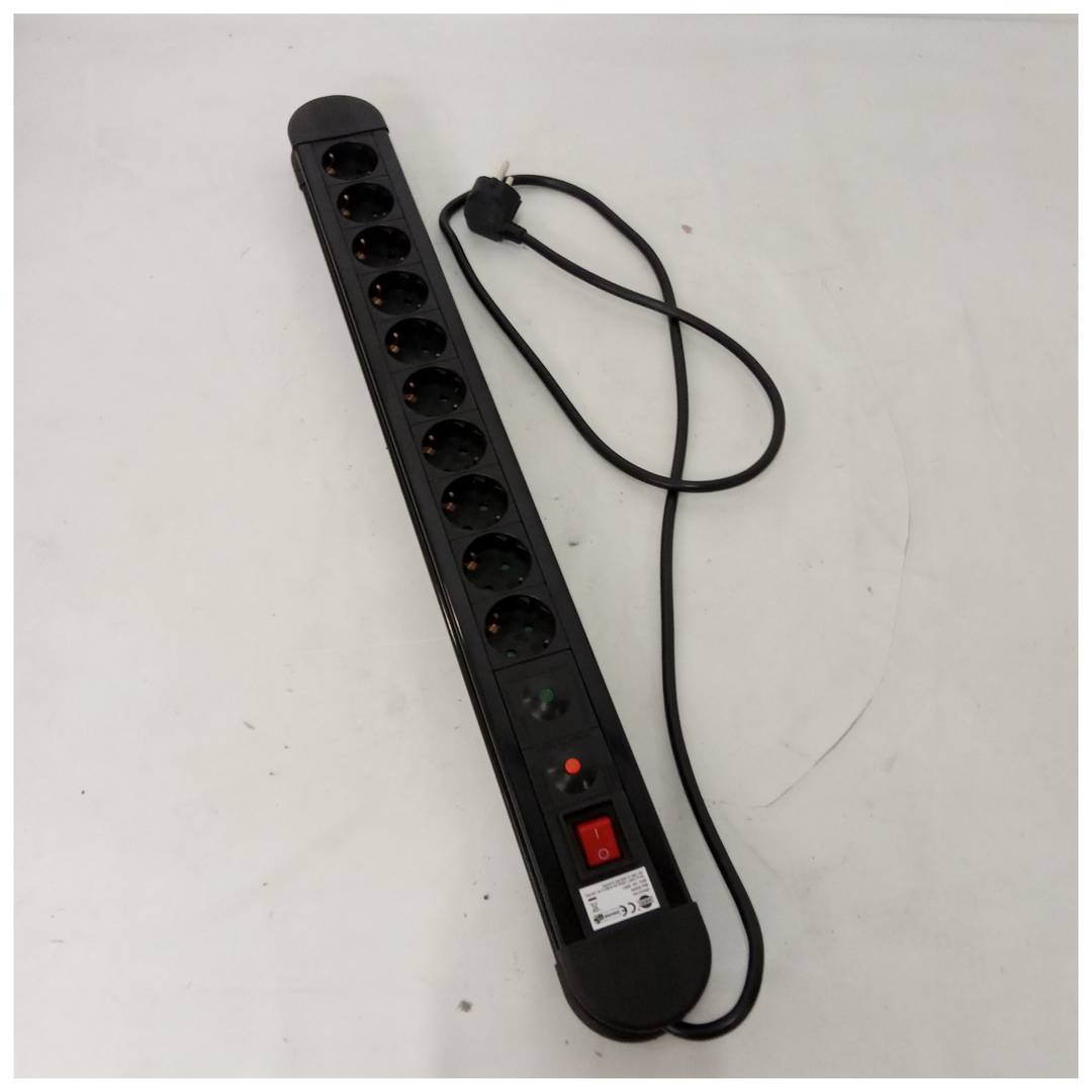 Schuko 10 stekkerdoos met schakelaar en overspanningsbeveiliging zwart (1,5m kabel)