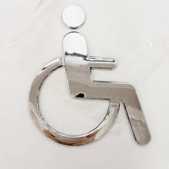 Metalowa wytłoczona naklejka dla niepełnosprawnych w łazience