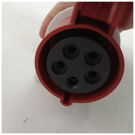 Prise murale PK 32A 3P+N+TT 380-415V