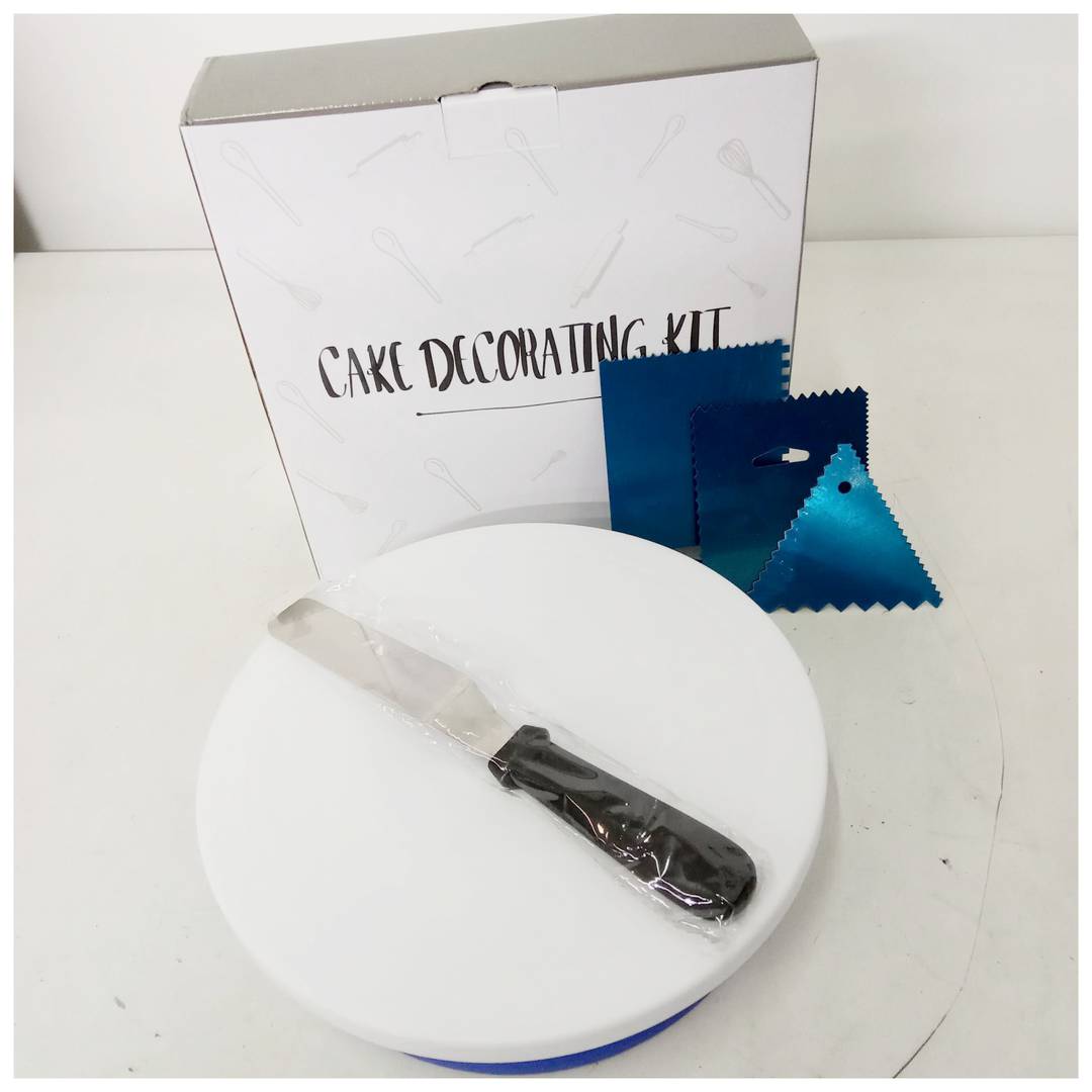 Base giratòria per a pastissos de 28 cm. Plataforma rotatòria de color blanc