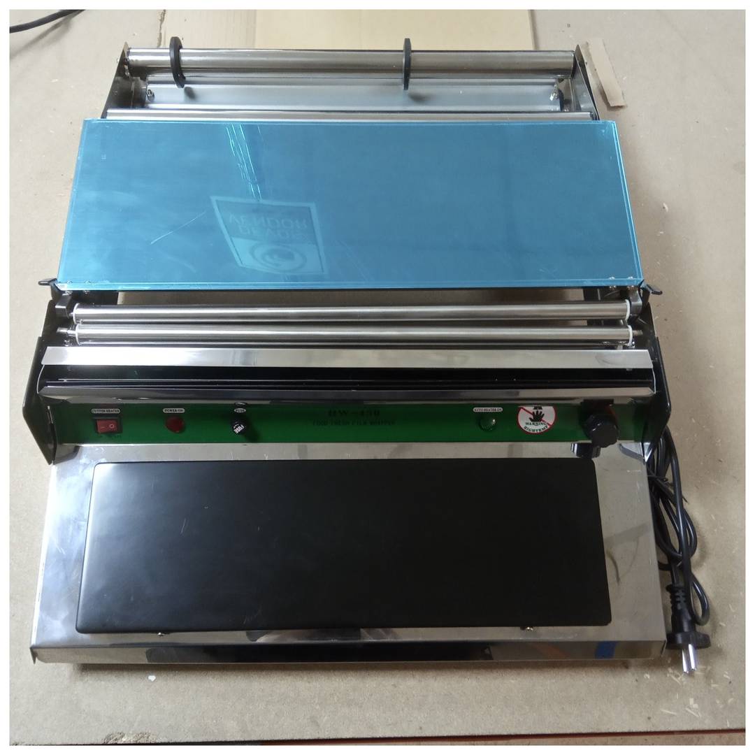 Macchina per l'imballaggio alimentare in rotoli di film plastico ricondizionata