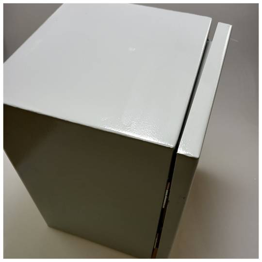 Scatola di distribuzione elettrica in metallo con protezione IP65 per fissaggio a parete 300x200x200mm