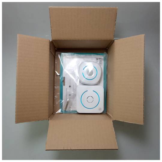 Ceiling or wall mount for projector with mast from 27 cm to 54 cm white