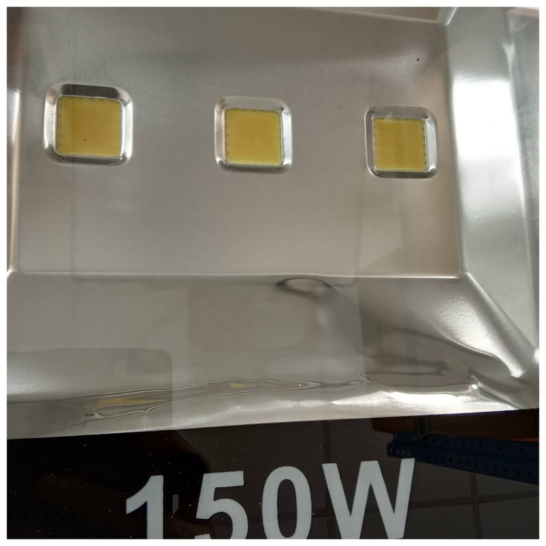 LED spotlight IP65 150W 13500LM with adjustable fixation refurbished