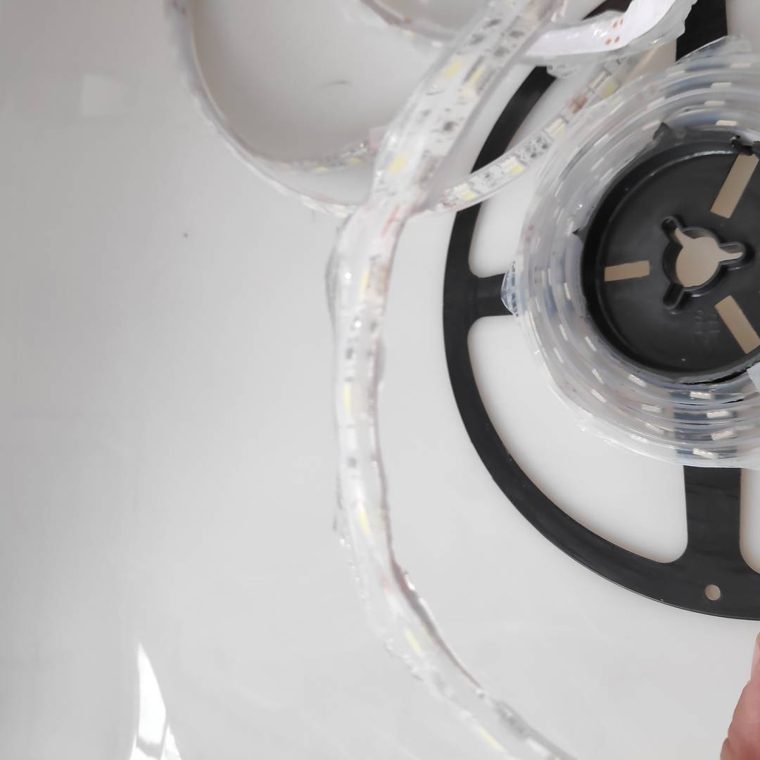 Bande LED flexible 13 lm / led 60 m / 5 m IP65 blanc intense remis à neuf