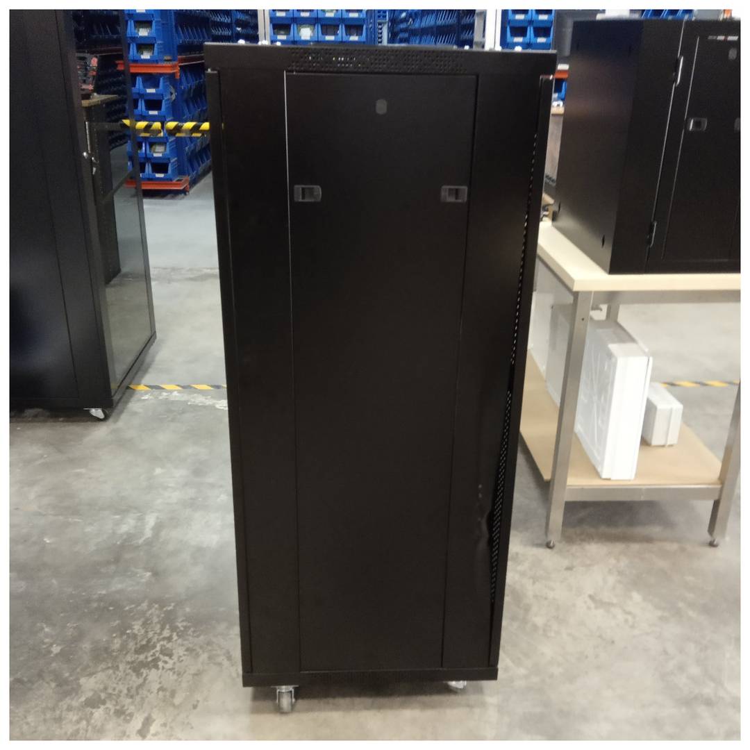 Armadio rack 19'' in piedi 29U 600x600x1400mm MobiRack di RackMatic