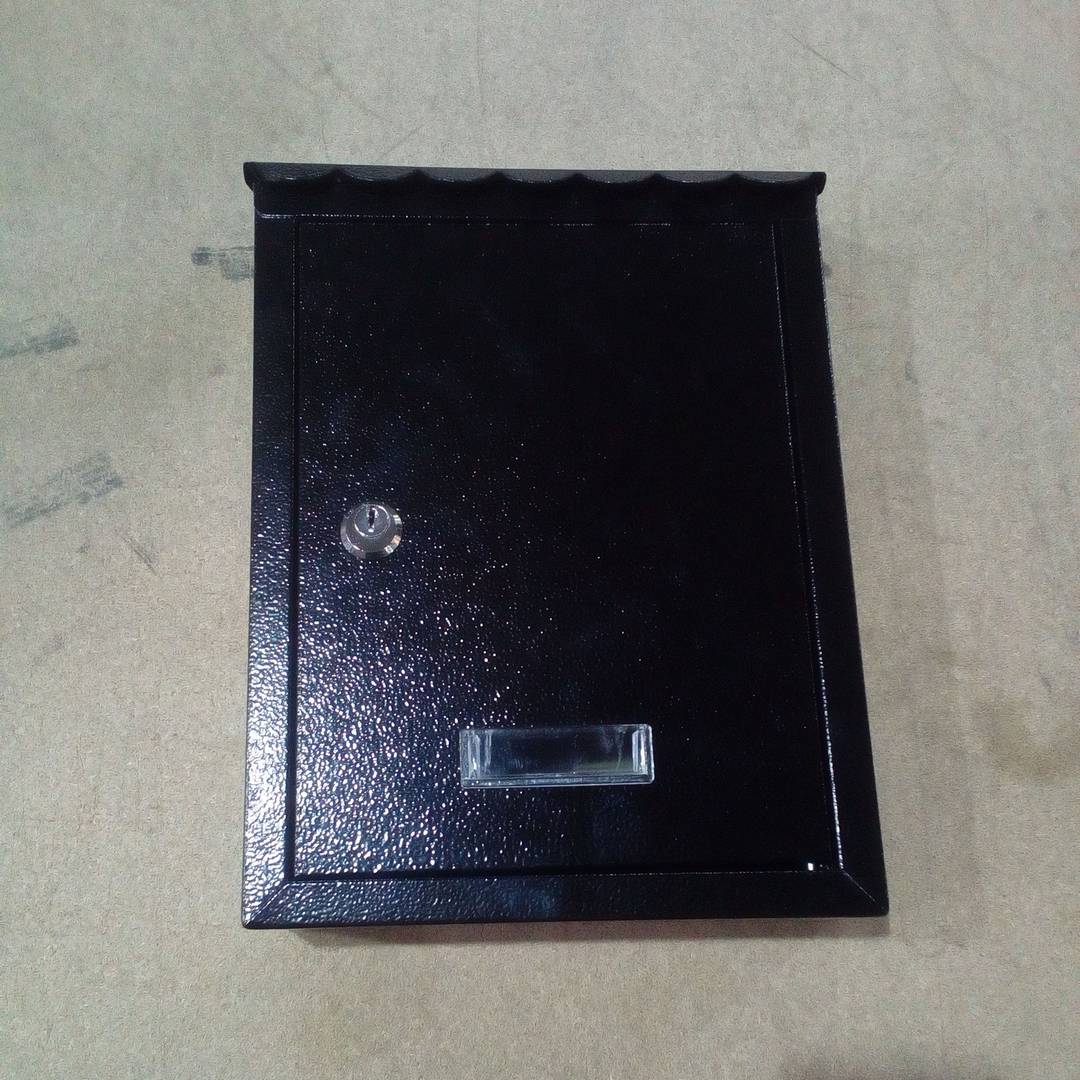 Boîte aux lettres en métal noir pour lettres et courrier postal 210x60x300mm