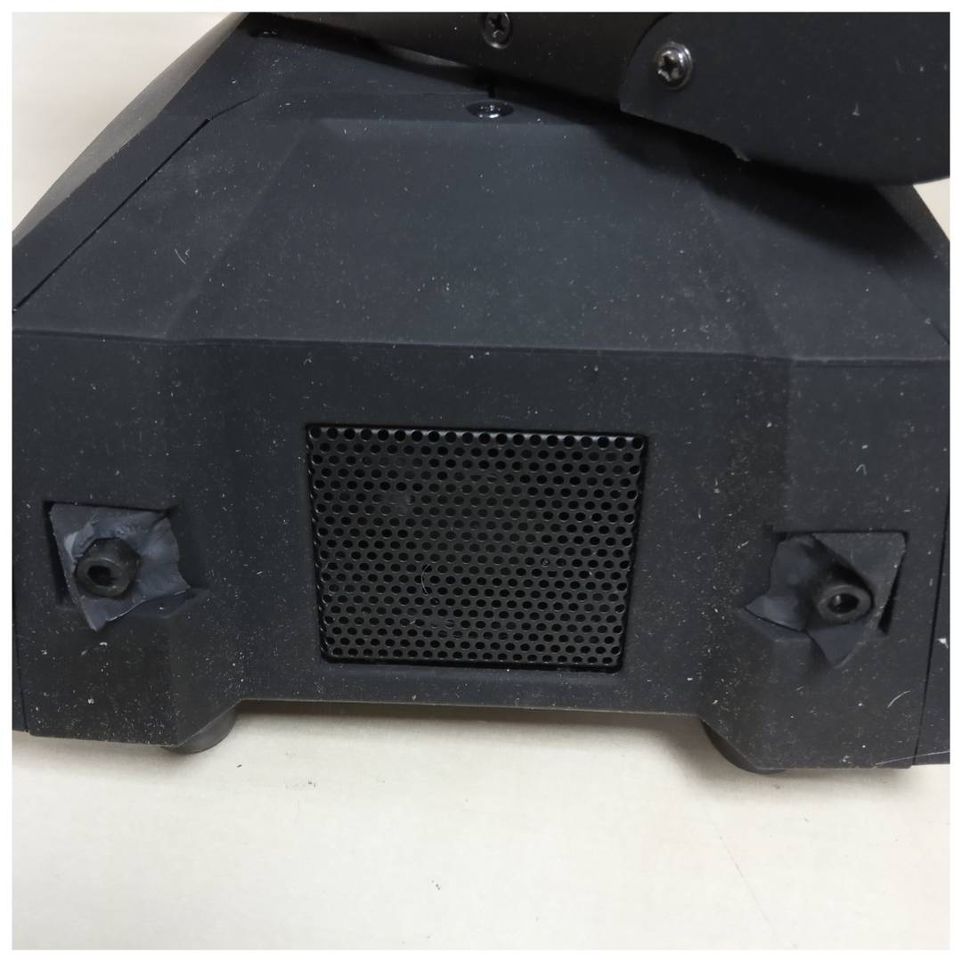 Foco de cabezal móvil 108 LED 1W DMX512 Flat reacondicionado