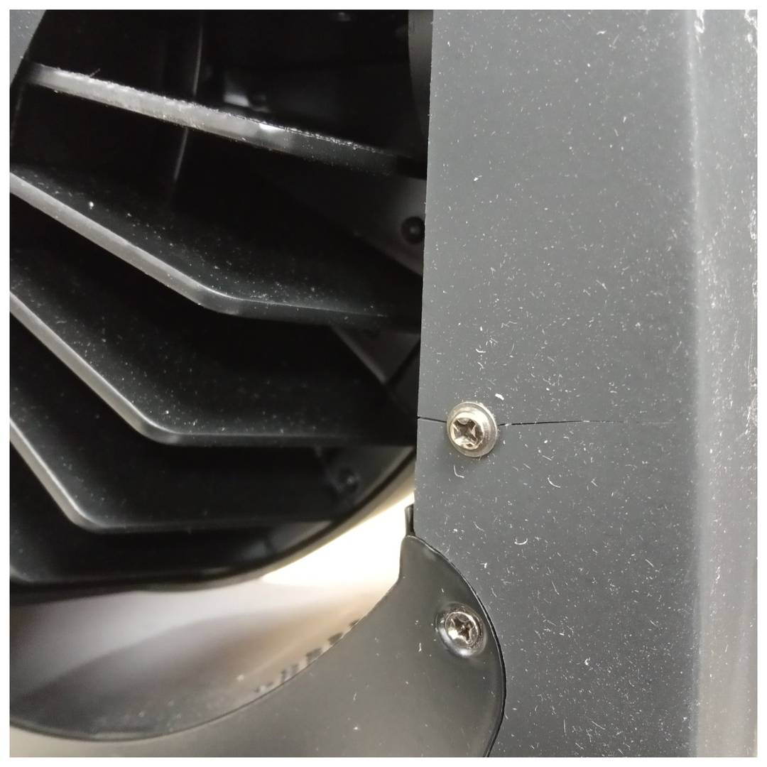 Foco de cabezal móvil 108 LED 1W DMX512 Flat reacondicionado