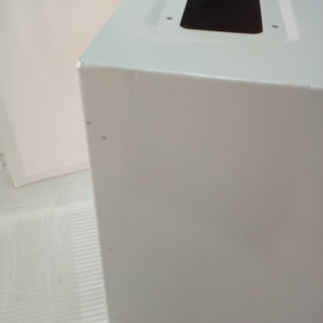 Metal electrical distribution box with IP65 protection for wall fixing 300x250x250mm