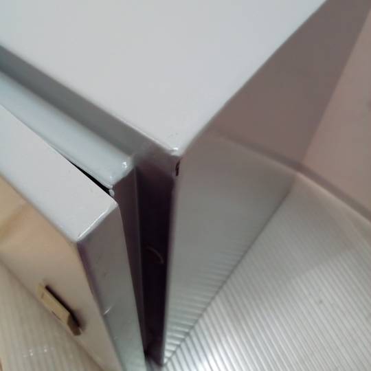 Metal electrical distribution box with IP65 protection for wall fixing 300x250x250mm