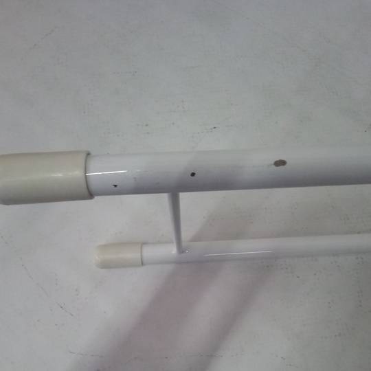Seient de dutxa abatible. Cadira plegable amb peus de plàstic i alumini gris 320x328mm