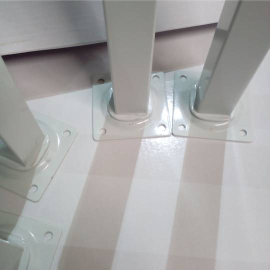 Square feet for table and furniture. White steel legs 25cm 4-pack