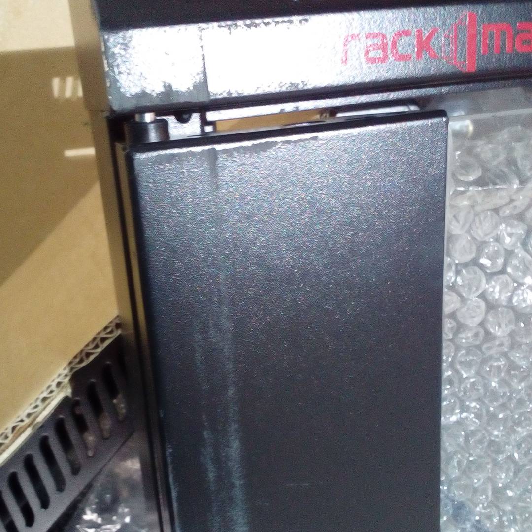 Armoire rack murale 19 