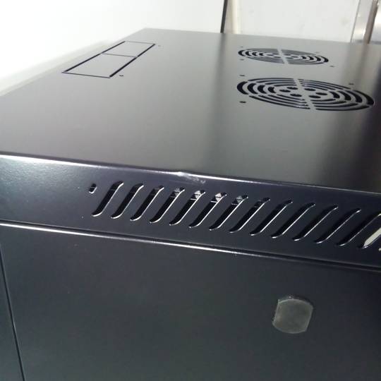 Wandgemonteerde rackkast 19 