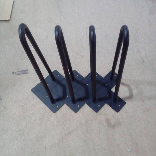 Pieds pour table et meuble Pieds acier 2 tringles 30 cm noir lot de 4