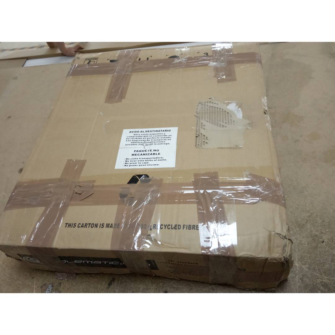 Armario rack mural 19'' 12U 570x300x655mm pared SOHORack desmontado DIY de RackMatic