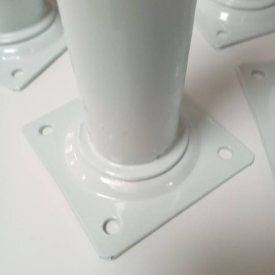 Piedi rotondi per tavolo e mobili. Gambe in acciaio bianco da 4 pezzi da 40 cm