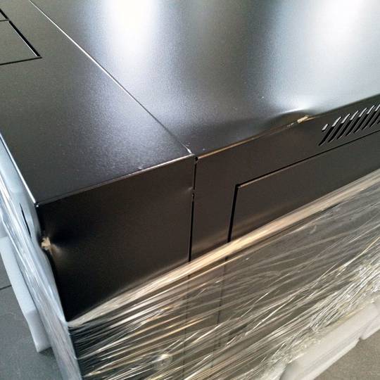 Rack19 mural 09U F600 RackMatic SOHORack pivotante