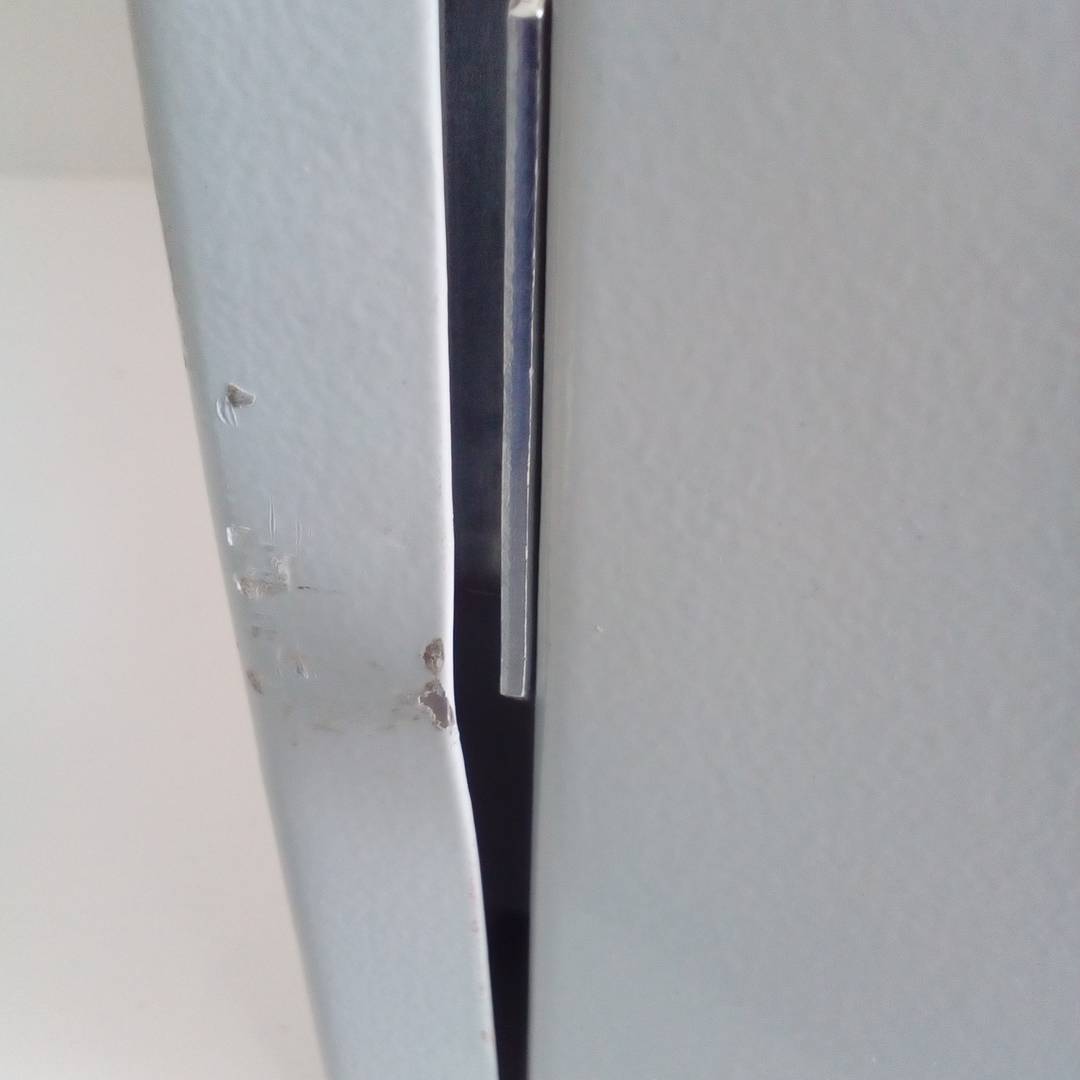 Metalen elektrische verdeelkast met IP65 bescherming voor wandmontage 300x300x150mm