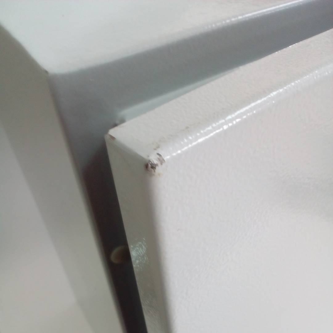 Metal electrical distribution box with IP65 protection for wall mounting 400x300x250mm