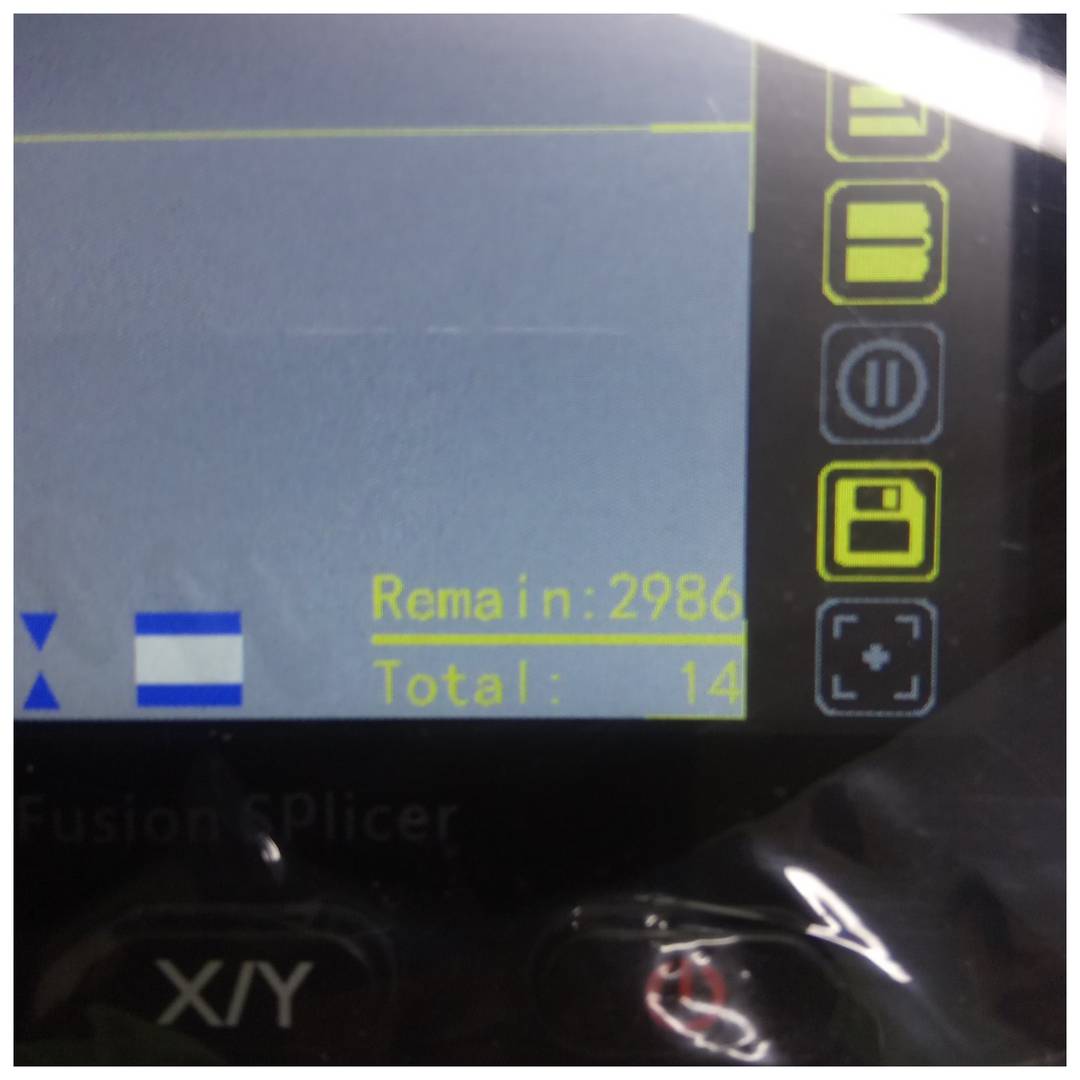 Épisseuse à fibre optique avec modèle d'alignement optique de précision FS-86