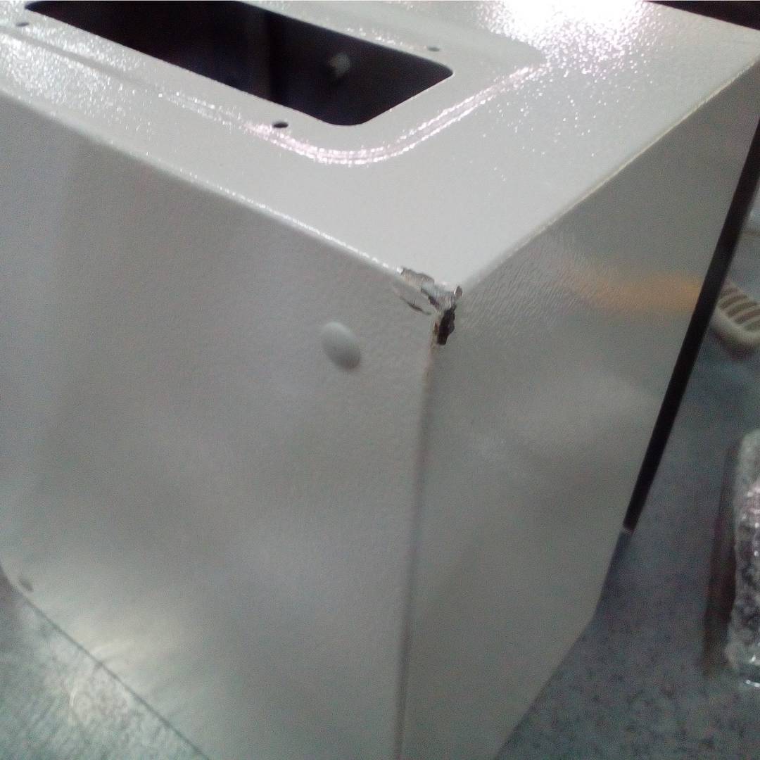 Metal electrical distribution box with IP65 protection for wall mounting 300x250x200mm reconditioned