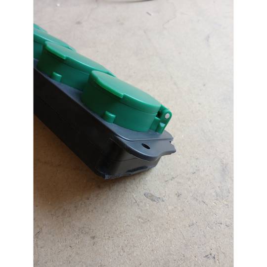 IP44 power strip for outdoor 5 schuko 16A 250V with switch and 1.5m cable