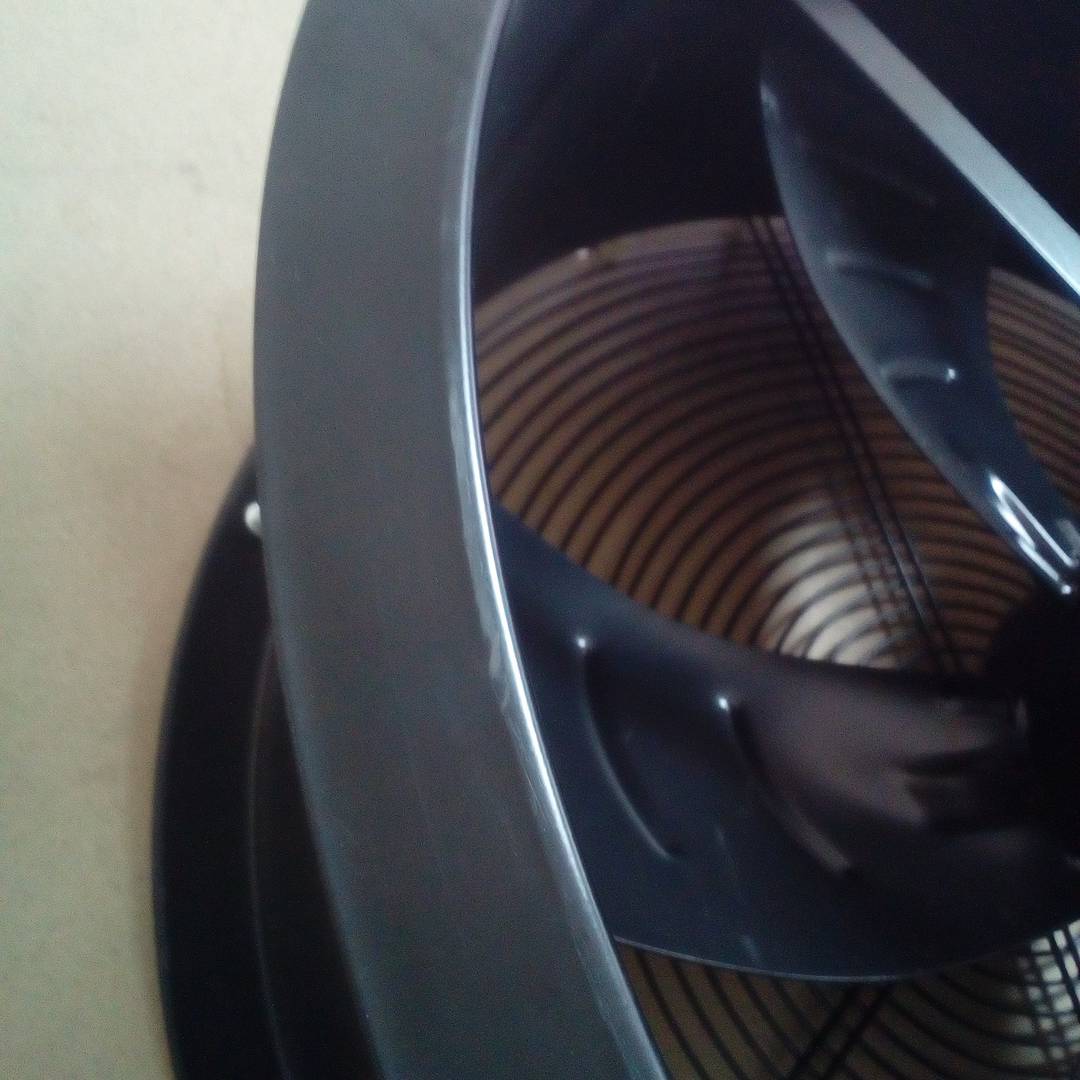 600 mm buis luchtafzuiger voor industriële ventilatie 1350 rpm rond 670x670x280 mm