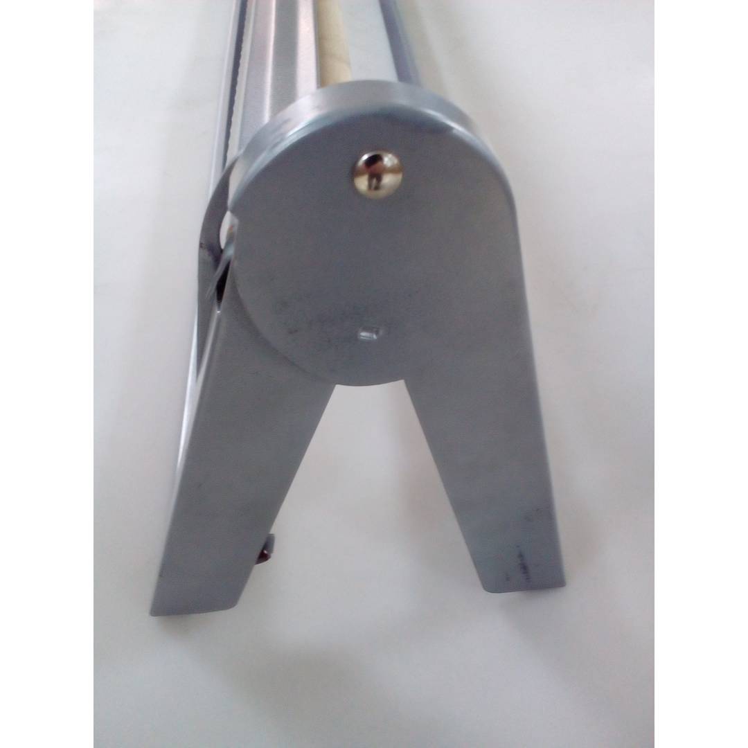 Porta-rotlles de taulell. Dispensador de paper d'embalatge en bobines de fins a 92 cm