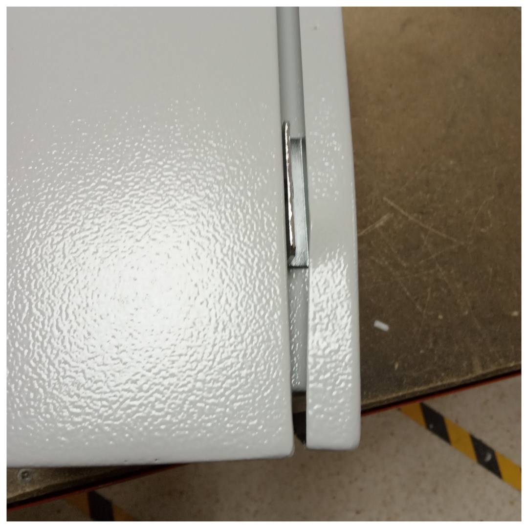 Caixa de distribuição elétrica de metal com proteção IP65 para montagem na parede 300x200x150mm