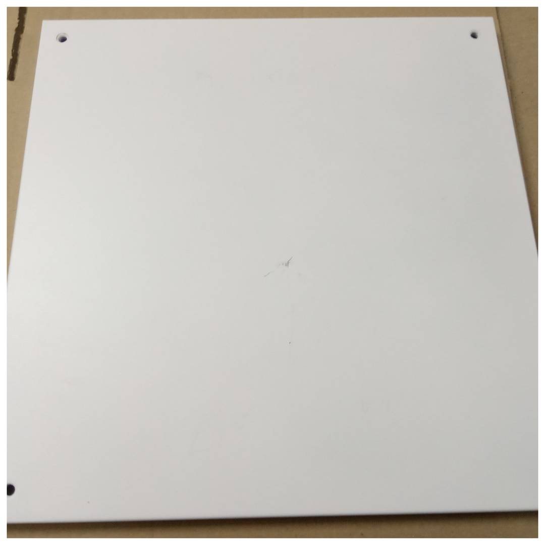 Biała szafa transportowa na 20 laptopów, notebooków i tabletów