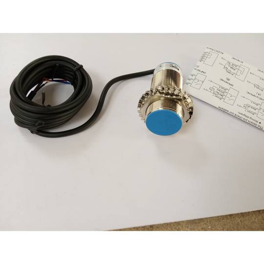 Inductive proximity sensor 6-36 VDC PNP NO M30 Sn: 10mm