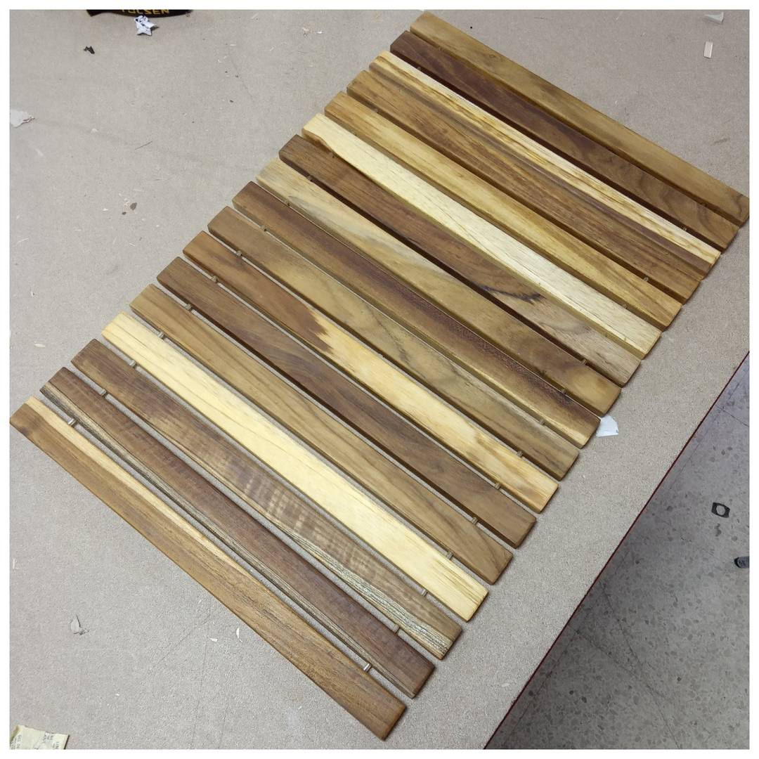 Tarima para ducha y baño enrollable 60 x 40 cm de madera de teca certificada