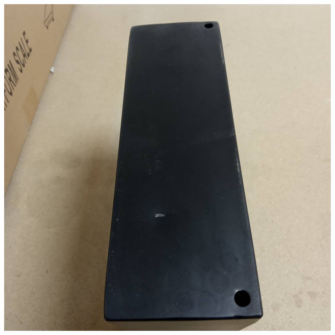 Rechthoekige poten voor tafel en bank. Zwart stalen poten 250 x 80 x 200 mm 2-pack